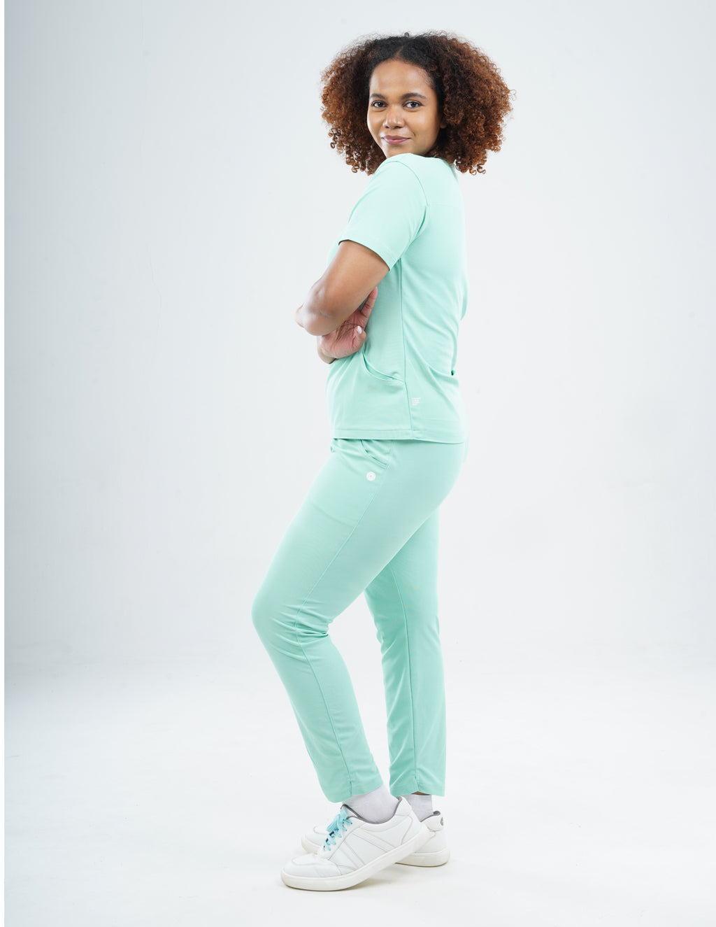 FROSTED MINT  V Neck / Straight Pant / 2 way Stretch (FemaleFullset) MKZ116
