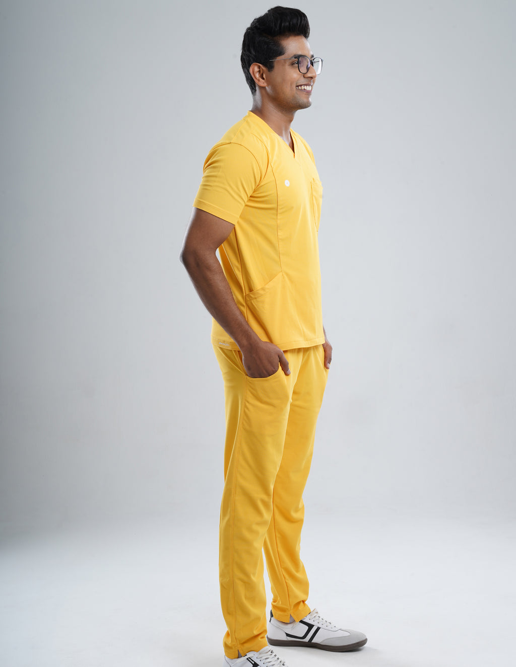 YEL LOVE V Neck / Straight Pant / 2 way Stretch (MaleFullset) MKZ231