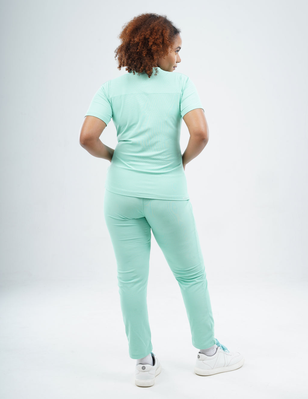 FROSTED MINT  V Neck / Straight Pant / 2 way Stretch (FemaleFullset) MKZ116