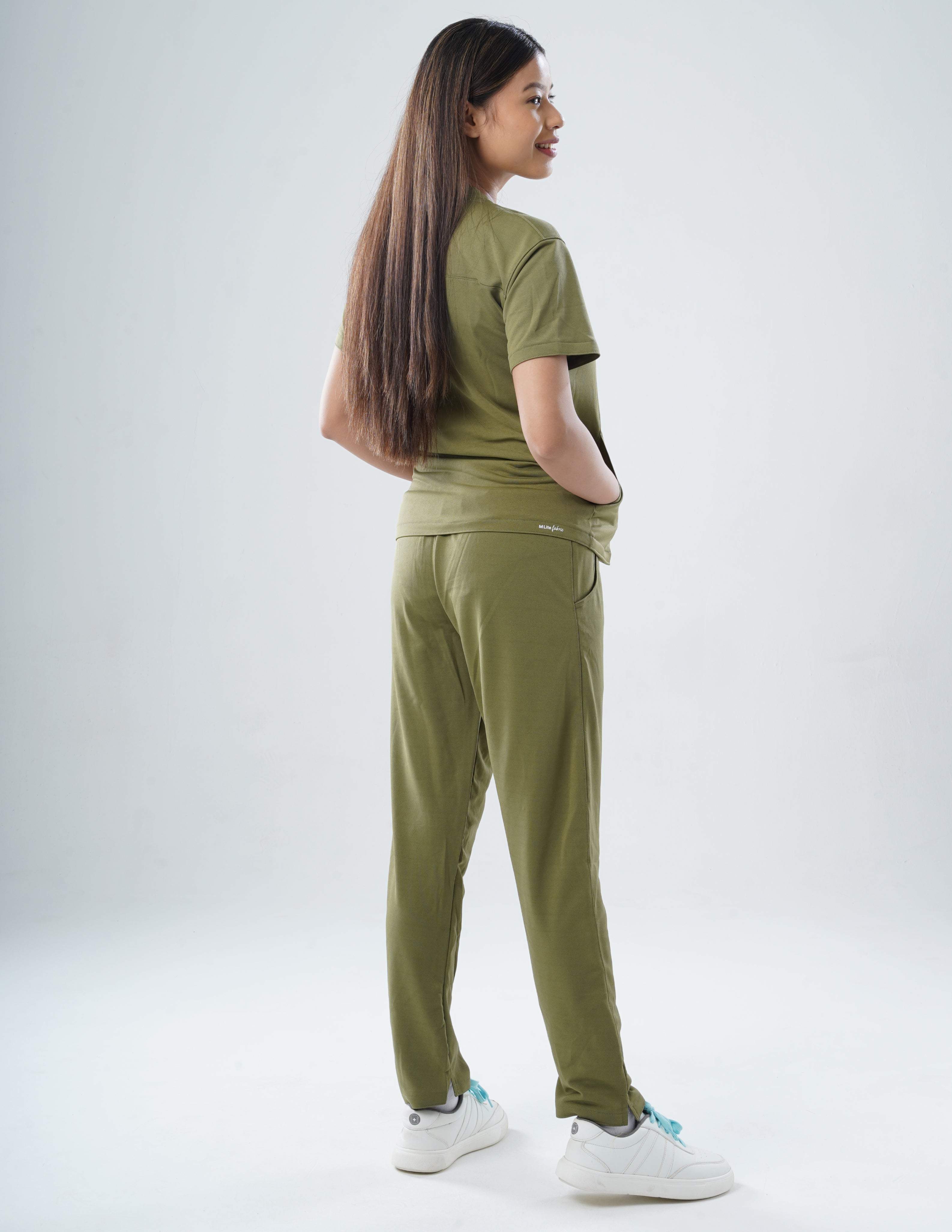 FERIL OLIVE  V Neck / Straight Pant / 2 way Stretch (FemaleFullset) MKZ44