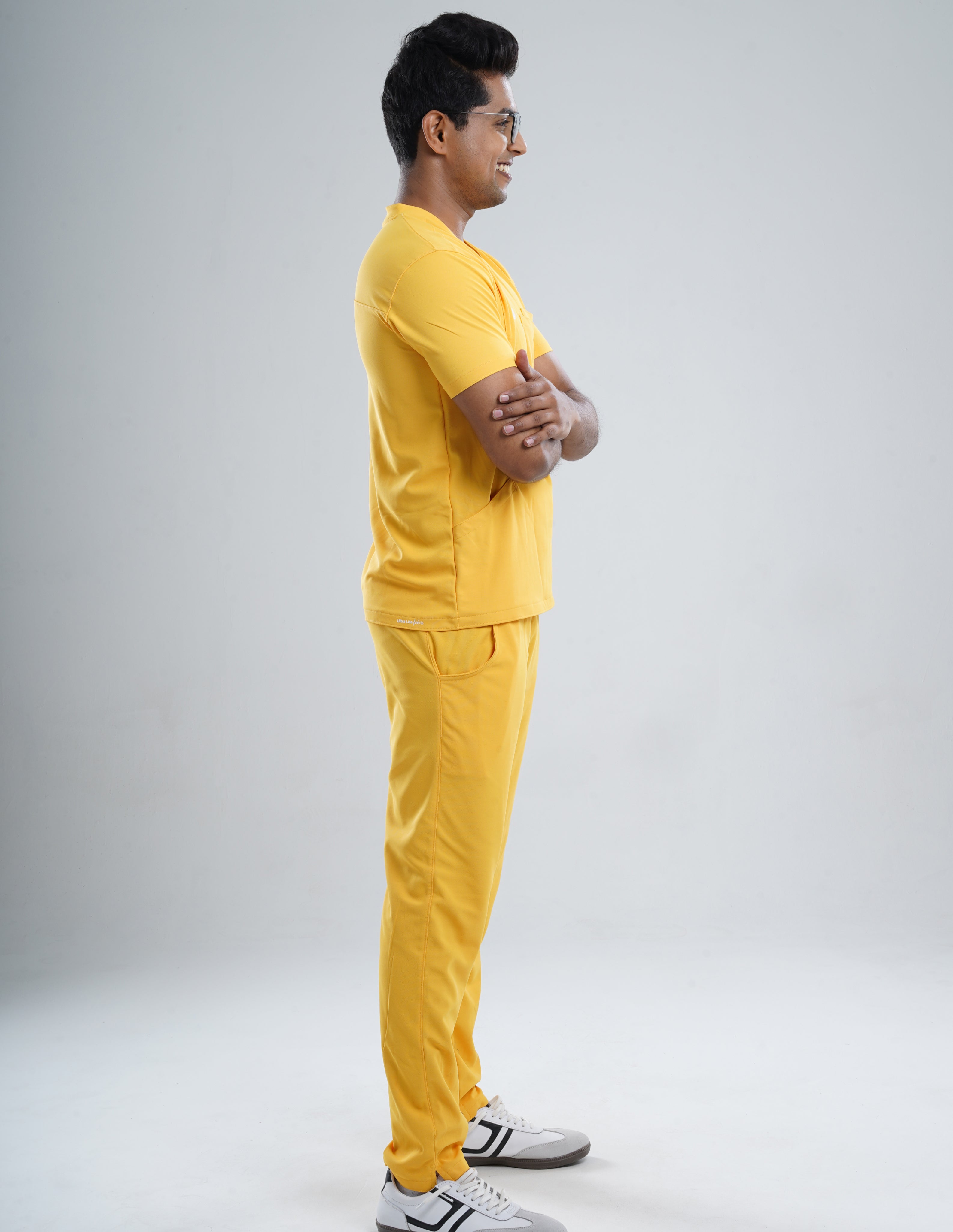 YEL LOVE V Neck / Straight Pant / 2 way Stretch (MaleFullset) MKZ231