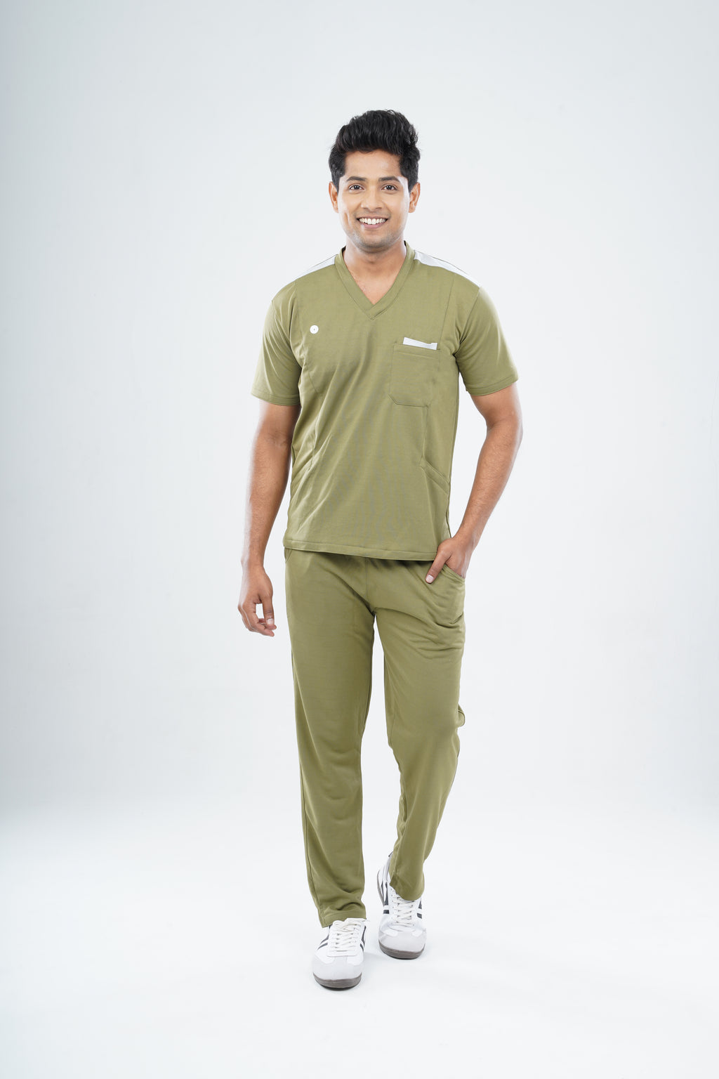 FERIL OLIVE - LIMITED EDITION V Neck / Straight Pant / 2 way Stretch (MaleFullset) MKZ177