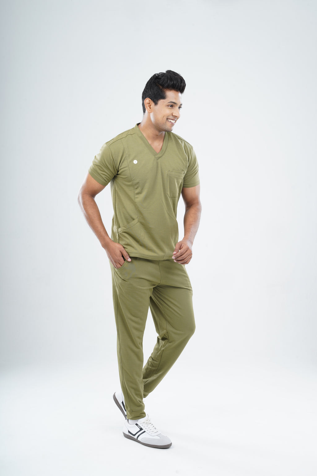 FERIL OLIVE V Neck / Jogger Pant / 2 way Stretch (MaleFullset) MKZ174