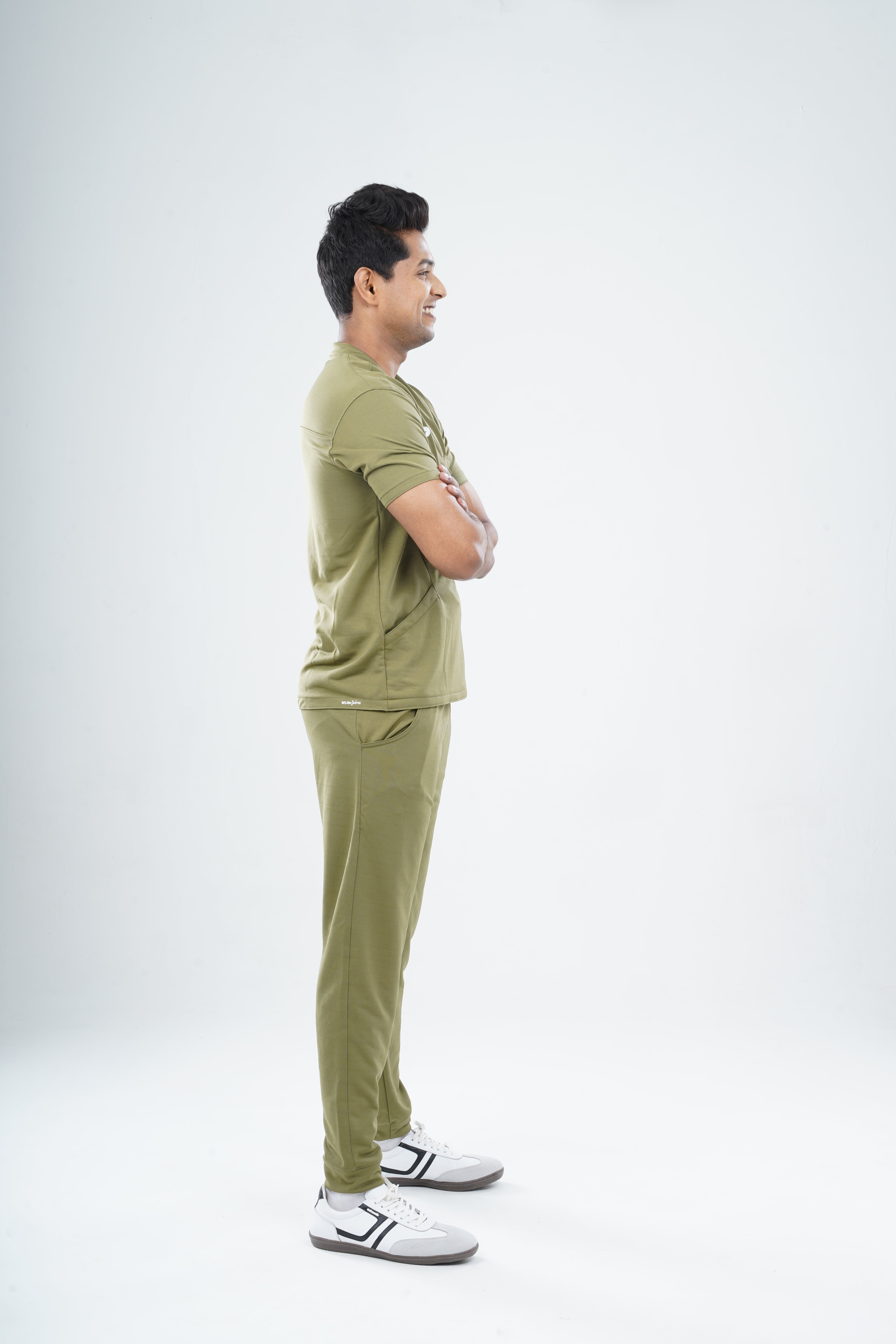 FERIL OLIVE V Neck / Jogger Pant / 2 way Stretch (MaleFullset) MKZ174