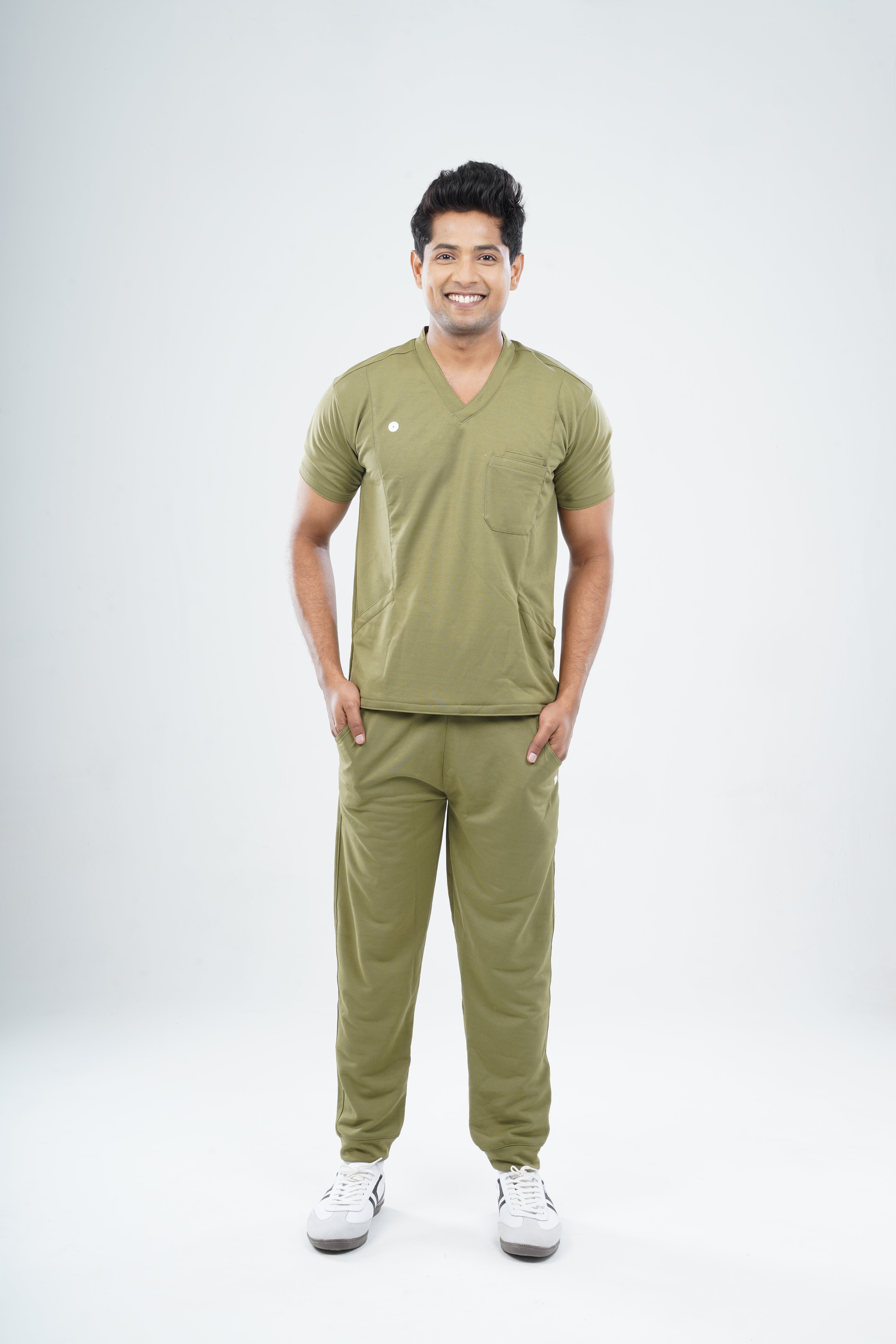 FERIL OLIVE V Neck / Jogger Pant / 2 way Stretch (MaleFullset) MKZ174