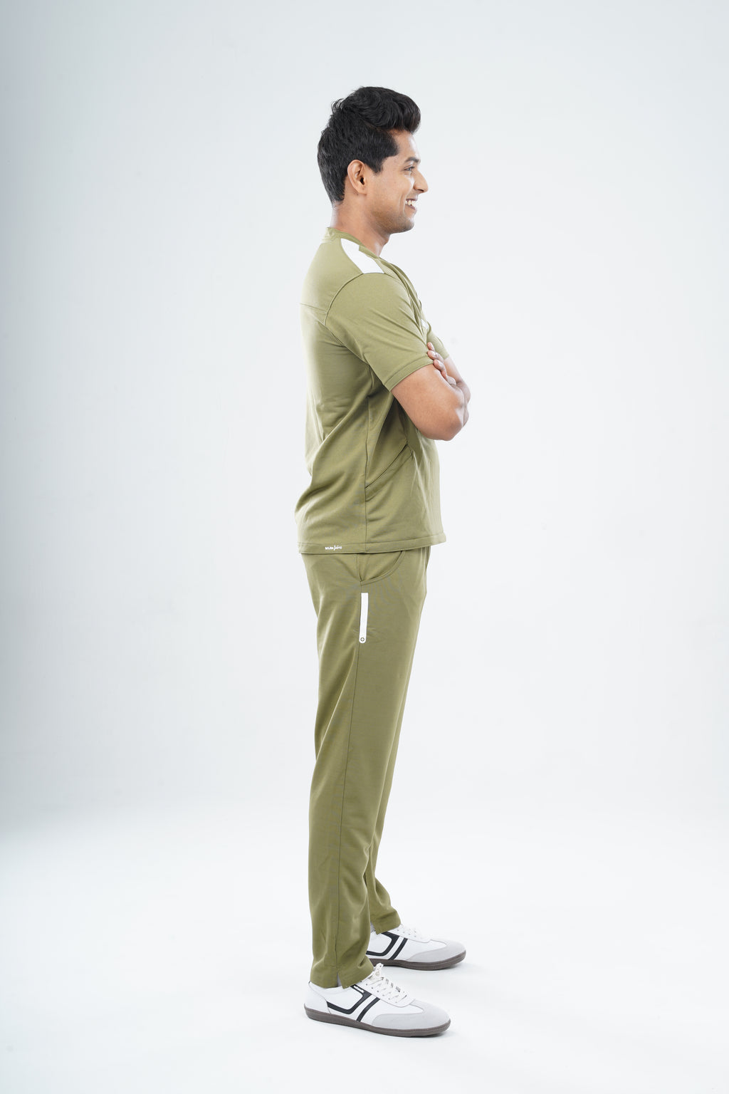FERIL OLIVE - LIMITED EDITION V Neck / Straight Pant / 2 way Stretch (MaleFullset) MKZ177